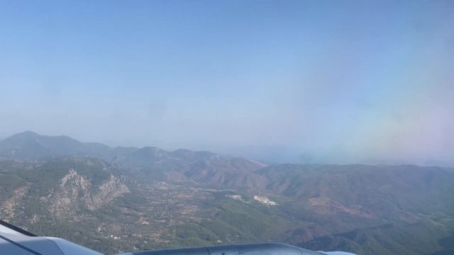Approach and Landing in Dalaman Airport, on the southwestern coast of Turkey, in Muğla Province. смотреть онлайн