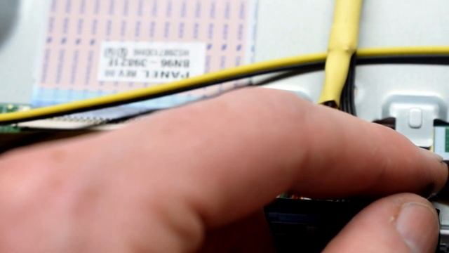 Easy Fix! Samsung Smart TV Keep Restarting | UN55TU8500F
