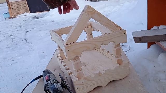 Кормушка(DIY)для птиц своими руками. Смотри и делай. смотреть онлайн