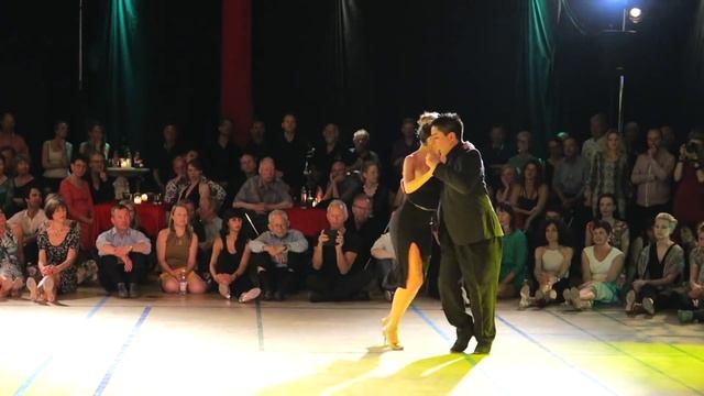 Карлитос Эспиноза и Ноэлия Уртадо - Фестиваль Аргентинского Танго. Дания. смотреть онлайн