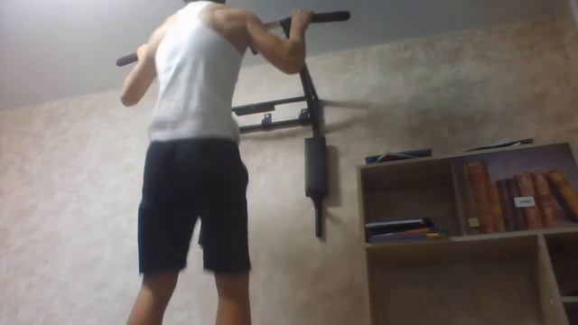 12 подтягиваний широким хватом смотреть онлайн