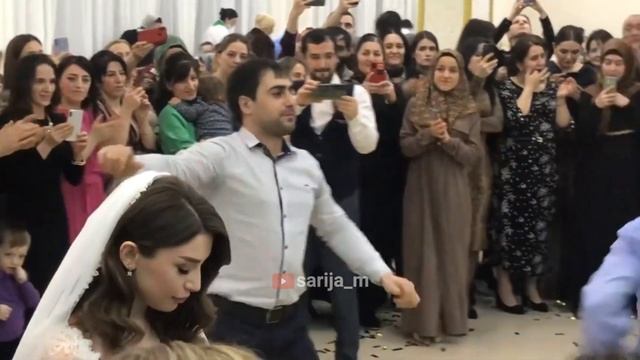 Заира Алтаева на свадьбе. Весёлая музыка????. смотреть онлайн