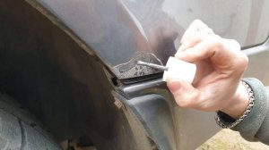 Локальный ремонт кузова кисточкой , запечатыватель ржавчинны от Mipa