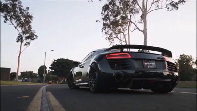 Audi R8 V8 | AccuAir | Armytrix Система выхлопа VALVETRONIC | обороты & ускорение звук! смотреть онлайн