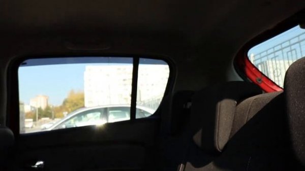 Renault Sandero 2 /// обзор