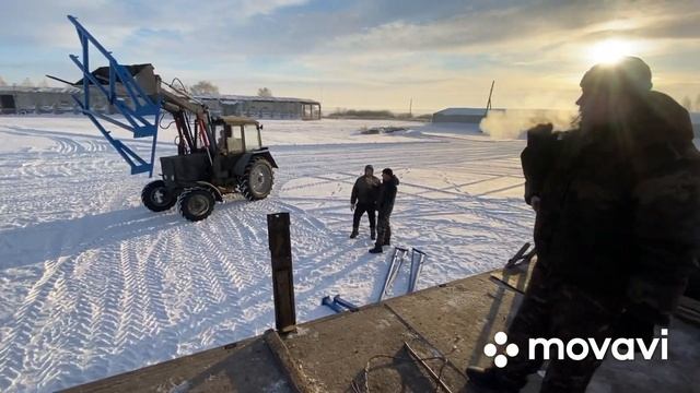 Обнова в совхозе. Разгружаем на Мтз сцепку борон СБГ-22-2 смотреть онлайн