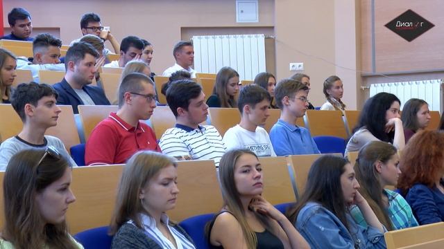 Диалог на равных | Максим Попов смотреть онлайн