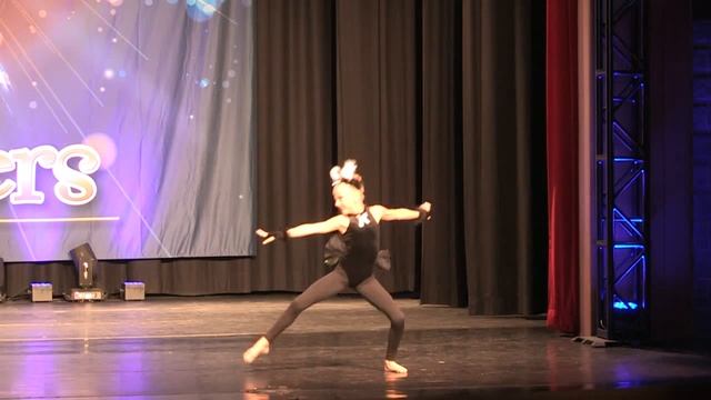 EVERYBODY WANTS TO BE A CAT - Maria Acro Solo age 10 смотреть онлайн