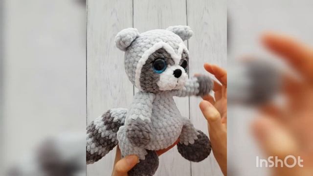 Крошка Енот крючком из плюшевой пряжи