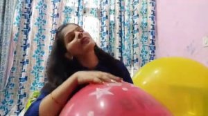 Big balloon blowing and brusting// big balloon brusting with hug// balloon bursting// balloon game