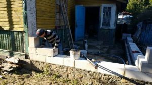 Пристройка из газоблока.  Стены, окна, дверь.  Serhulya TV