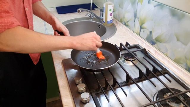 ВКУСНЕЙШИЕ БЛИНЫ НА МОЛОКЕ . БОСЯТСКАЯ КУХНЯ смотреть онлайн