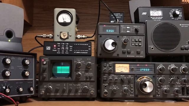 Test of the DX100 on CW смотреть онлайн