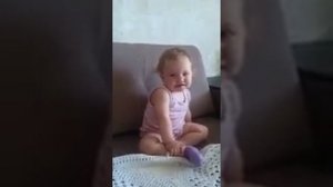Настя, зачем на диван написила?