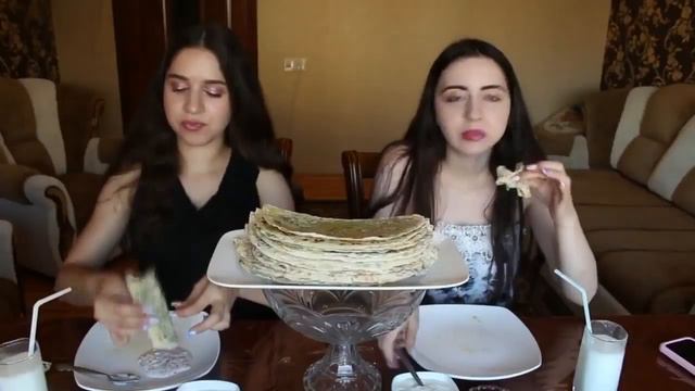 мой первый МУКБАНГ Ч.О смотреть онлайн