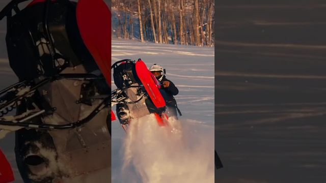 Wait for it… Lynx Shredder RE Turbo #snowmobiling #509 #polaris #skidoo #lynxsnowmobiles смотреть онлайн