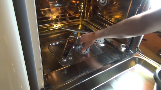 How to #68 : adjust salt, rinse aid settings and clean filters on a SMEG Dishwasher смотреть онлайн