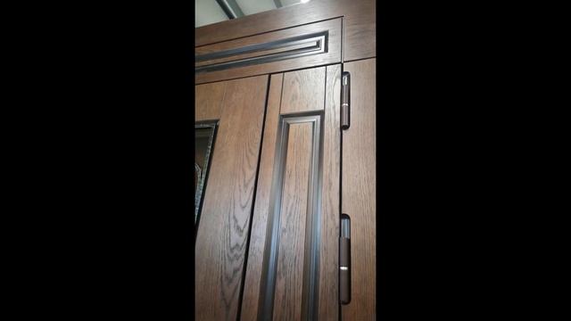 Купить входную двустворчатую дверь с верхней вставкой для частного дома по выгодной цене в Москве смотреть онлайн
