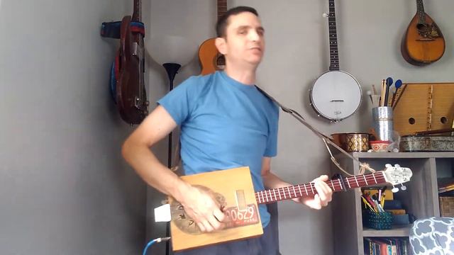 Darling Corey - Cigar Box Guitar - Folk Song смотреть онлайн