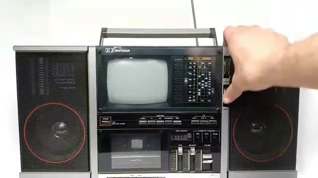 eBay demo video for: Vintage 1983 Emerson XLC-555 Portable TV AM/FM Radio Cassette Player Boombox смотреть онлайн