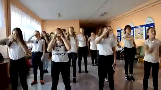 Танец под песню "Рдш" смотреть онлайн