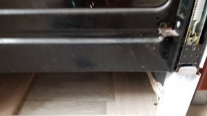 Ремонт 6  Газовая плита стекло на духовке