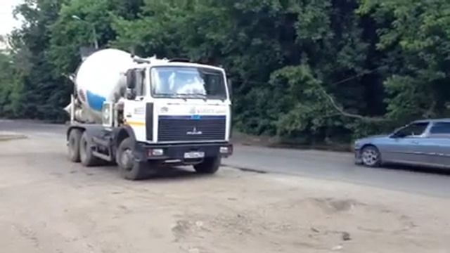 Миксер в пути2, БетонБаза смотреть онлайн