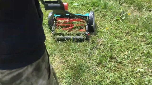 Обзор механической газонокосилки и шуруповёрта . ( не реклама )