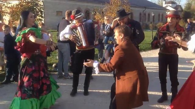 Настоящие цыгане Усадьба Скорняково Архангельское смотреть онлайн