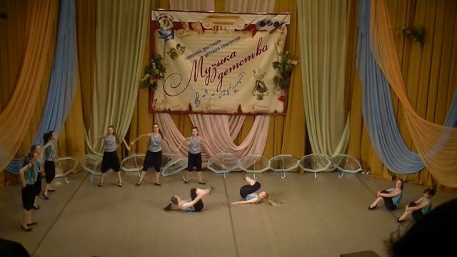 Ансамбль обр студии «Росинка», танец «Мелодия дождя» , Золотая горошина, городской этап смотреть онлайн
