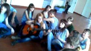 Песни под гитару Выпускники 11 класс 2014 - школа