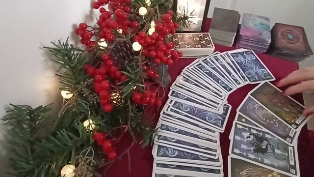 Какой мужчина думает обо мне?❗❤️?? СВЯТОЧНЫЕ ГАДАНИЯ смотреть онлайн