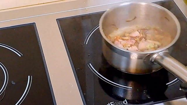 Сирний суп з беконом