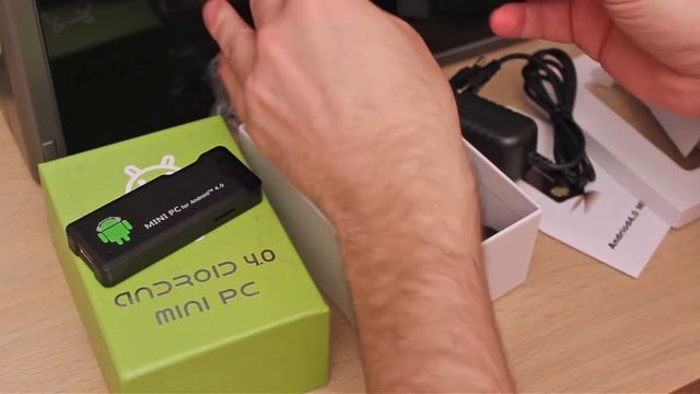 Android 4.0 mini PC / Smart TV (MK802) Unboxing смотреть онлайн
