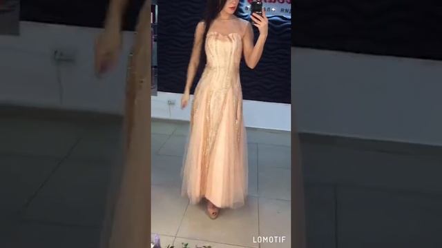 Выпускные золотое платье смотреть онлайн