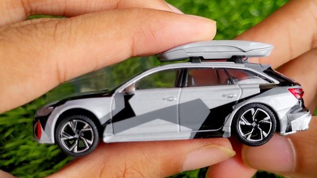 Mini GT Audi RS6 AVANT SILVER DIGITAL CAMOUFLAGE WITH ROOF BOX смотреть онлайн