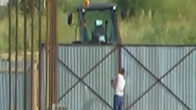 15. Самовольная отлучка трактора с чёрного хода.MOD смотреть онлайн