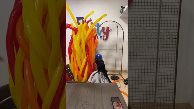 Semaforo y Fuego con globos 🎈 traffic light and fire with balloons смотреть онлайн