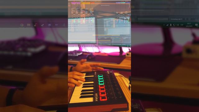 Bad Guy - Billie Eilish | Live Looping - Ableton | Arturia Minilab смотреть онлайн
