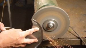 Топор Тургута из топора и рессоры  своими руками.