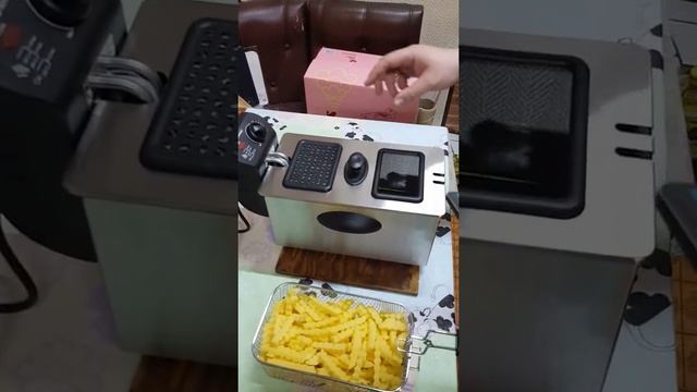 Пожарили картошечку во фритюрнице kitfort kt-2023 смотреть онлайн