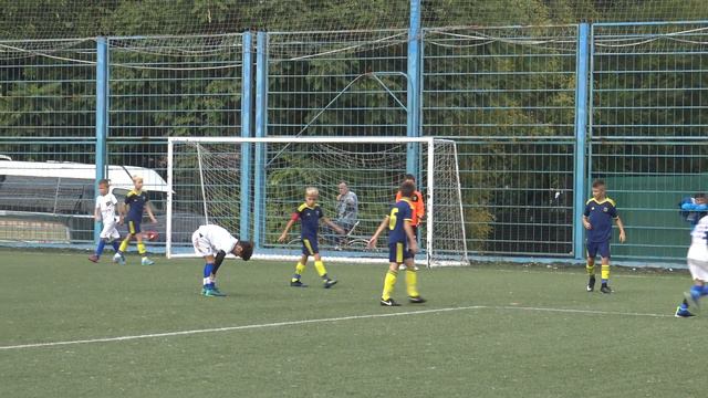 Чайка-2010 2:3 Ростов-2010 Первенство Ростова 29.9.2019 10:30 смотреть онлайн