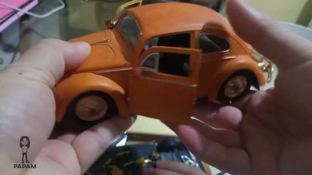 Jada Toys Transformers Bumblebee Volkswagen Beetle Charlie Die-cast Car, 1:24 Scale by papam смотреть онлайн