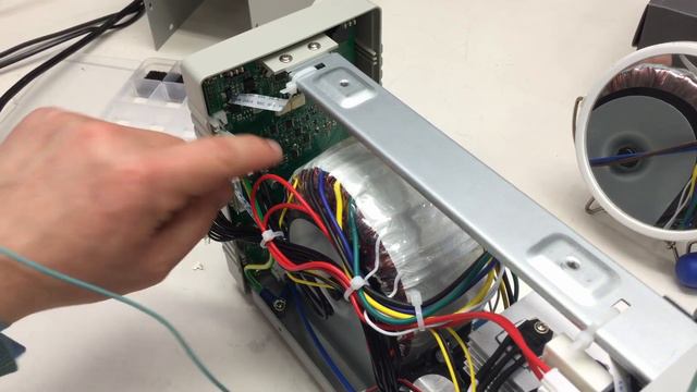 OWON P4305 Lab Power Supply Review (4): Authorized Repair Attempt by Me смотреть онлайн