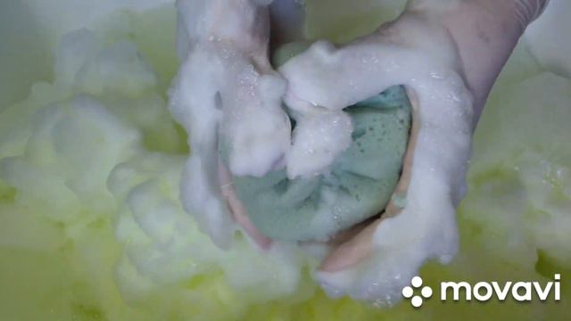 ASMR/Sponge squeezing/Губки и моющие средства/Жёлтая пена смотреть онлайн