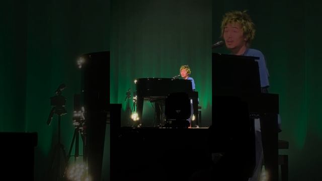 Garden ガーデン & Kirari きらり「藤井風Fujii Kaze and the piano Asia Tour 2023」Malaysia смотреть онлайн