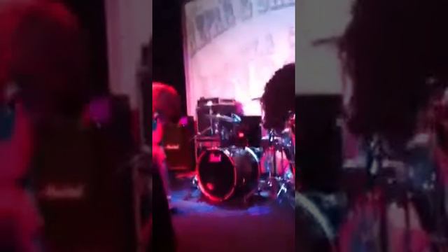 The Ant Hill Kids Commune - Grasp Upon Thorns смотреть онлайн