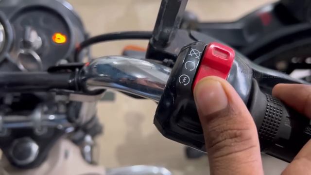 ഇഷ്ട വാഹനങ്ങൾ കൊണ്ടുപോകാം scooters and bike Bullet ' Benelli ' Fz ചെറിയ വിലയുള്ള വണ്ടികളും? ? смотреть онлайн