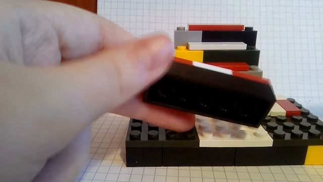 Подставка под телефон из конструктора LEGO смотреть онлайн