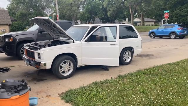 1987 GMC Jimmy coming back after 10+ years of neglected! смотреть онлайн